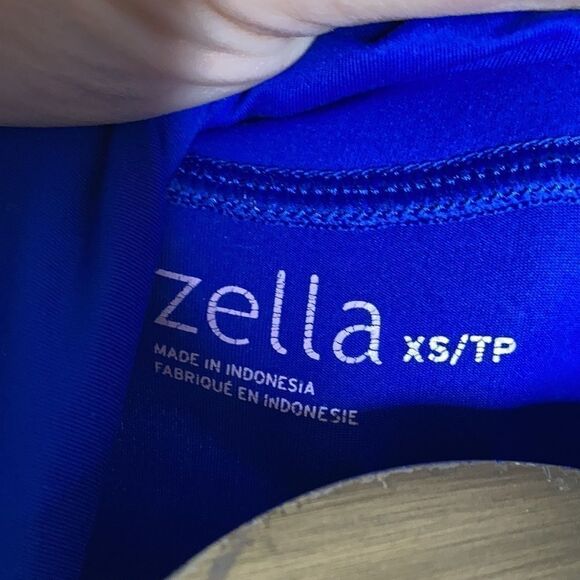 Zella Sweater Woman’s Size XS - Picture 6 of 8